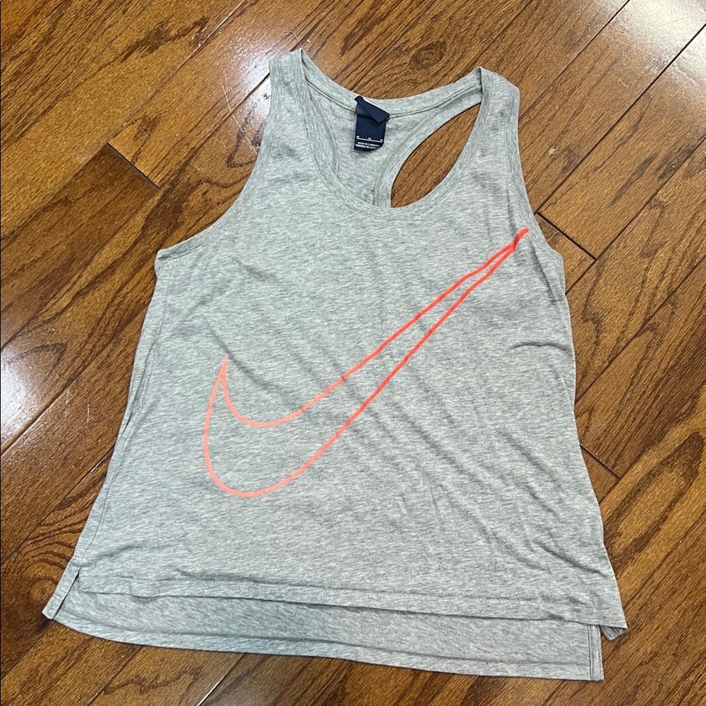 Nike Tank Women’s Medium